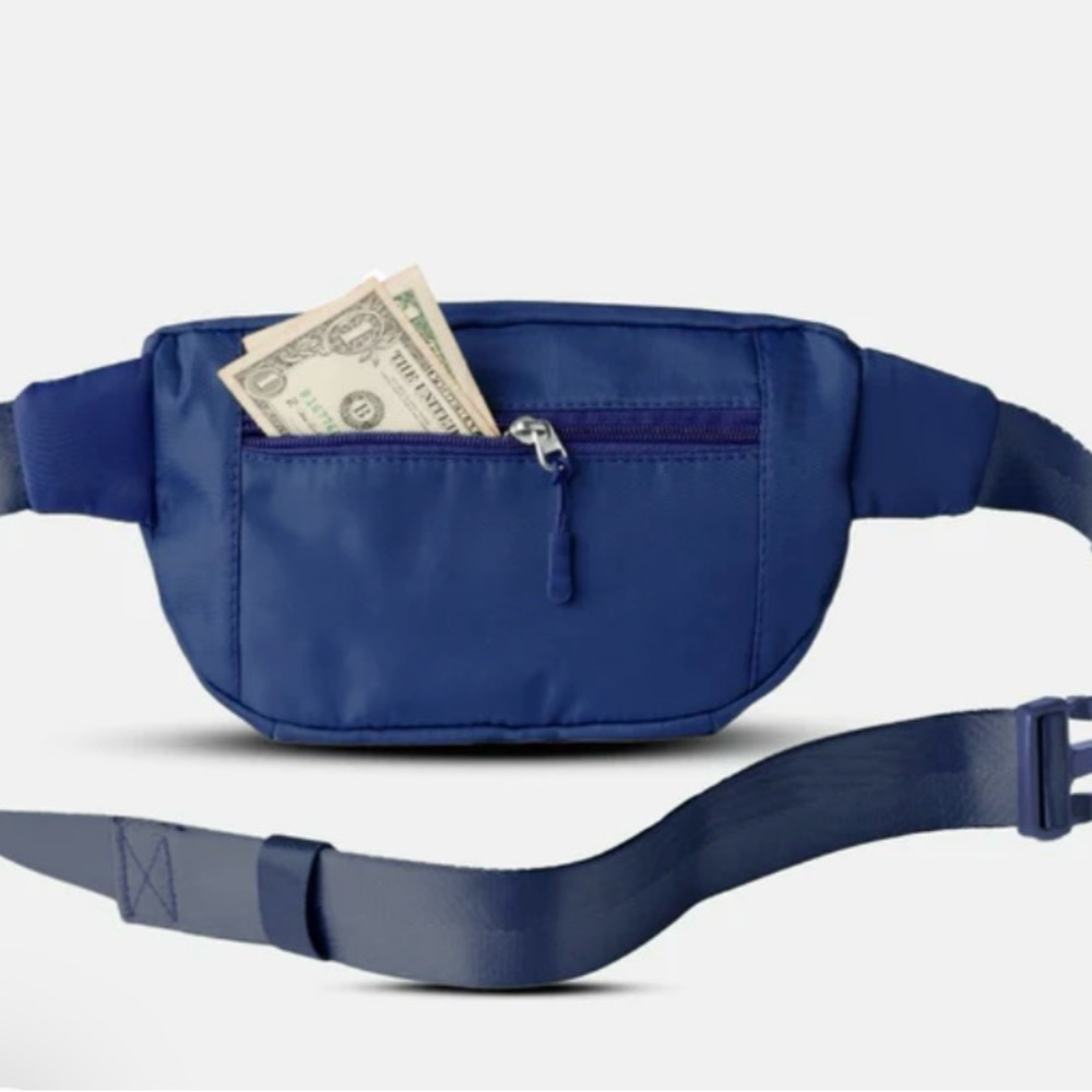 The Foldie Navy Crossbody Bag NWT - Picture 6 of 8